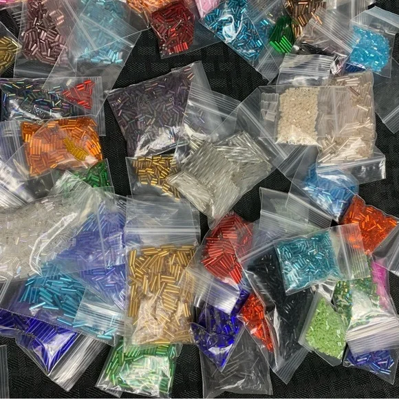 Bugle Beads Lot of Over 2 Pounds! - Picture 4 of 6